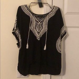 Forever 21 flowy embroidered blouse